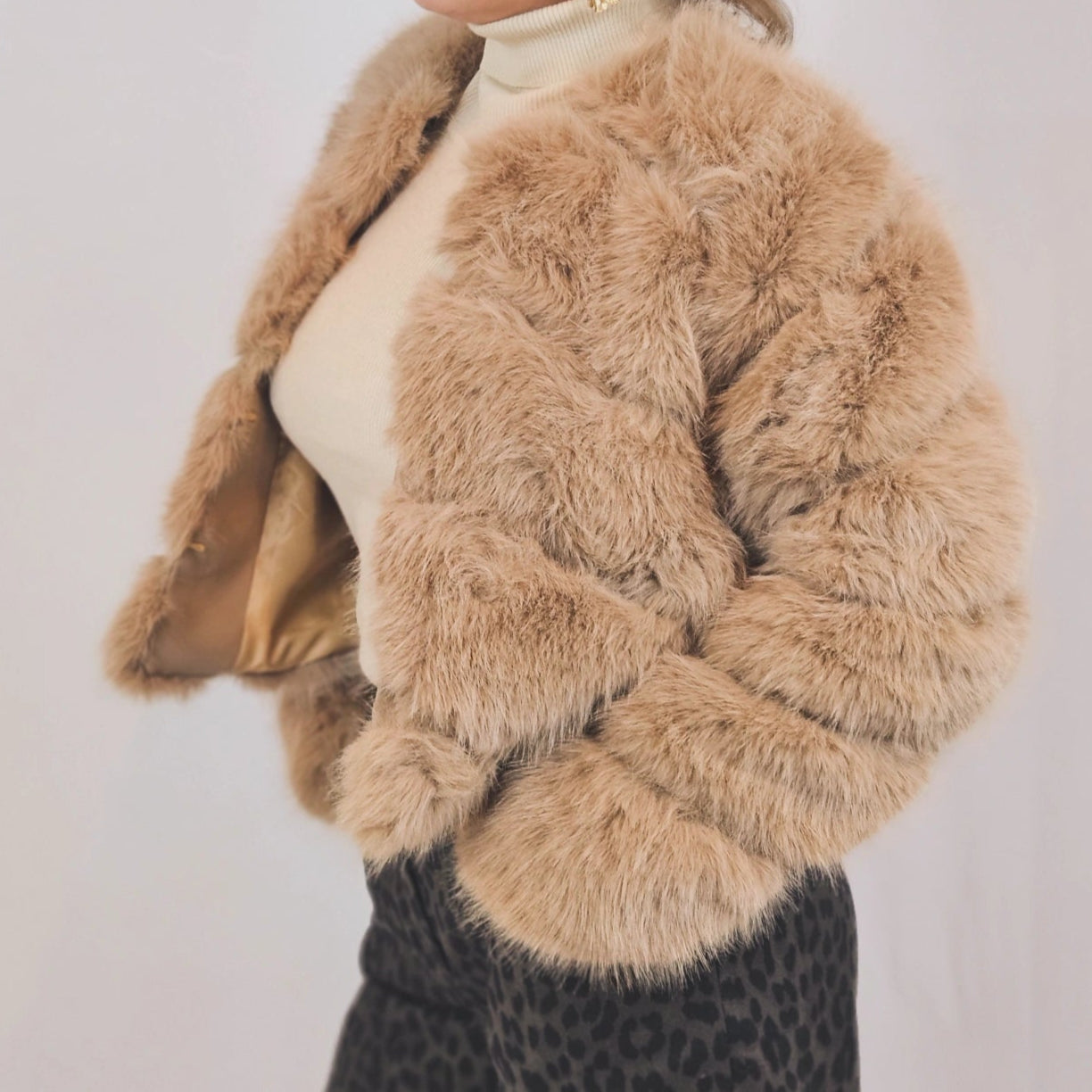 Veste Opra