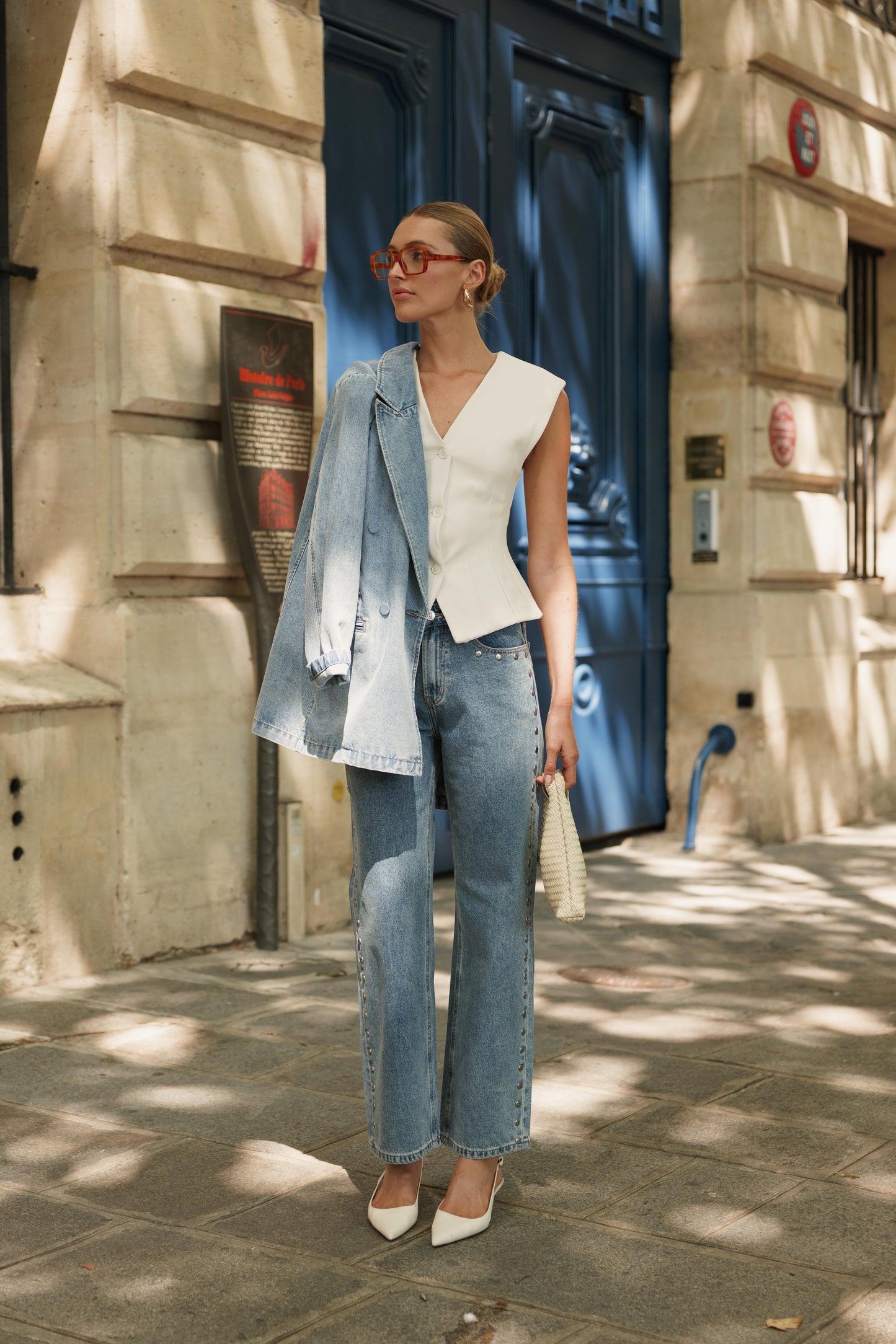 Jean Riley - détails cloutés